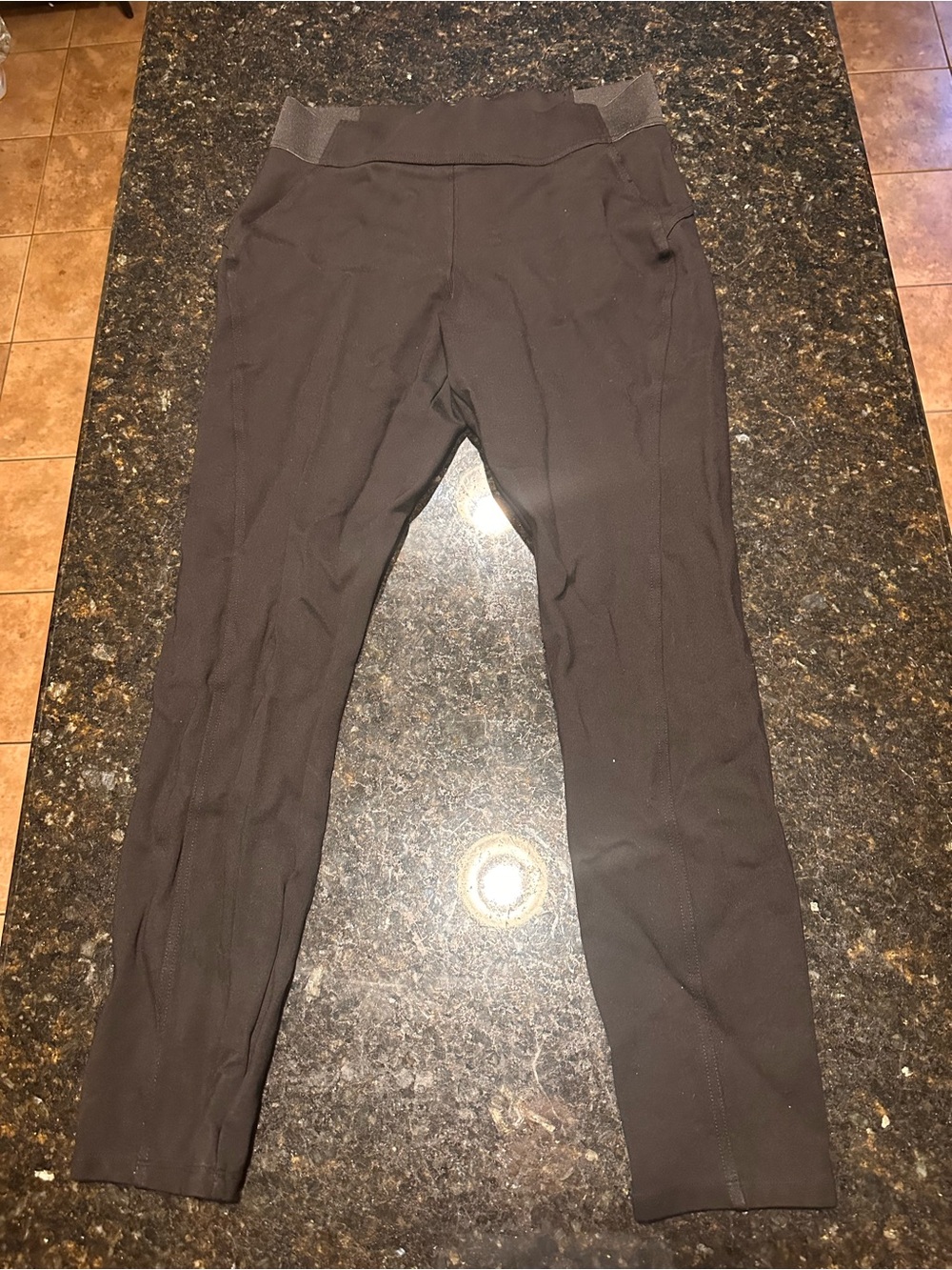Vera Wang Black Cropped Ponte Pants